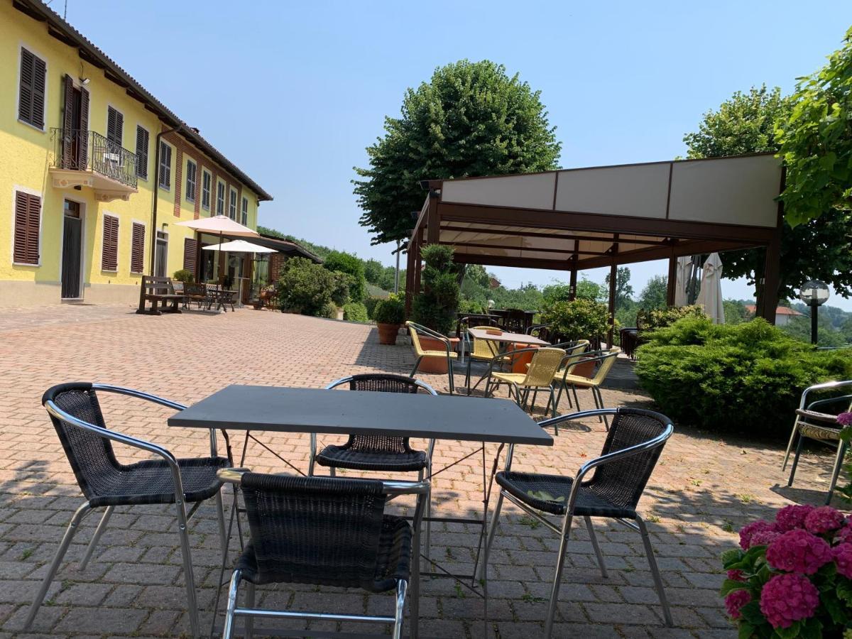 Agriturismo Tre Tigli Асти Экстерьер фото