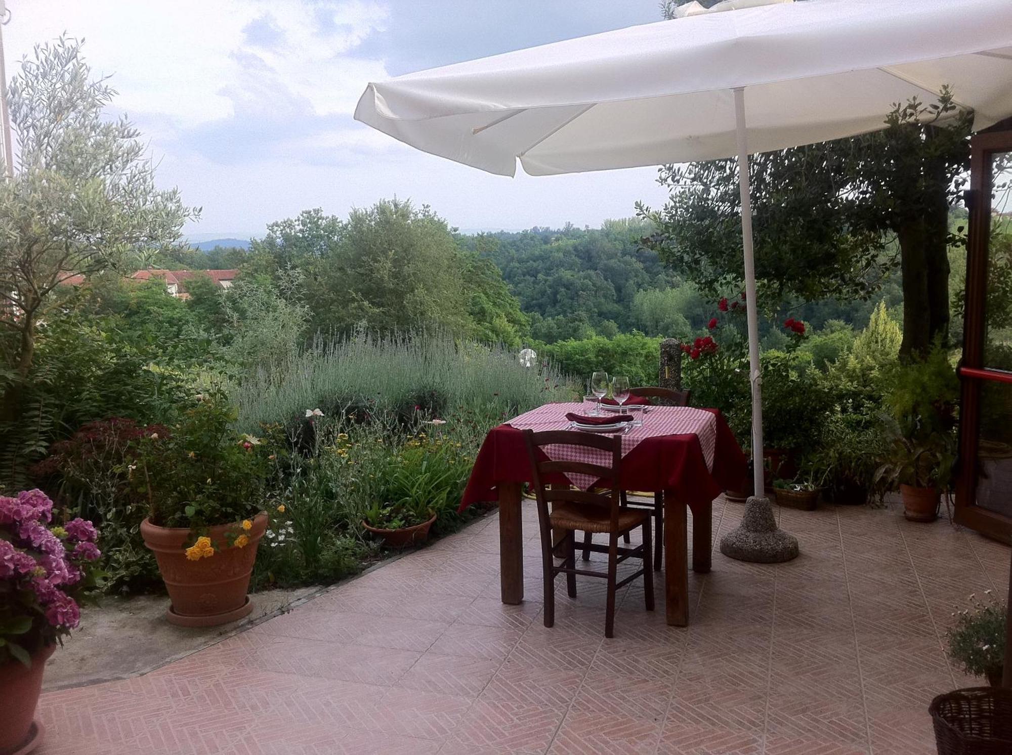 Agriturismo Tre Tigli Асти Экстерьер фото